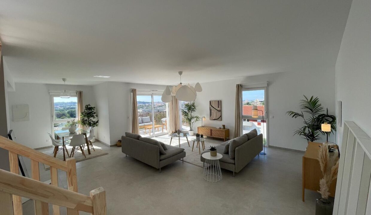 Media_5_horizon-marine